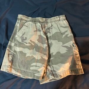 Basic Editions Boy’s Camo Shorts Size 8